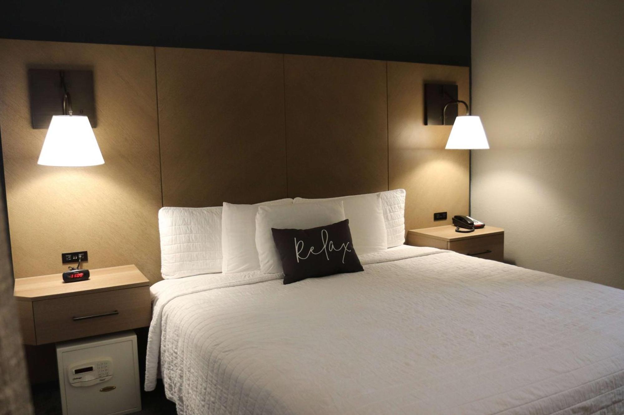 Eastland Suites Hotel & Conference Center Bloomington Eksteriør bilde