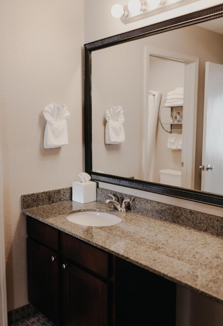 Eastland Suites Hotel & Conference Center Bloomington Eksteriør bilde